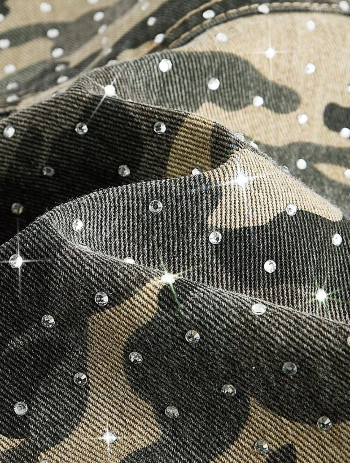 RHINESTONE CAMO JORTS